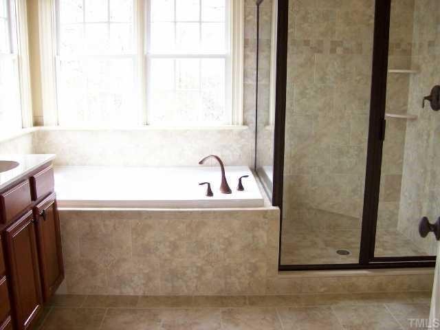 7104 Pebble Gate Drive Raleigh, NC 27612 - Photo 7 of 12 Gallery Image 7