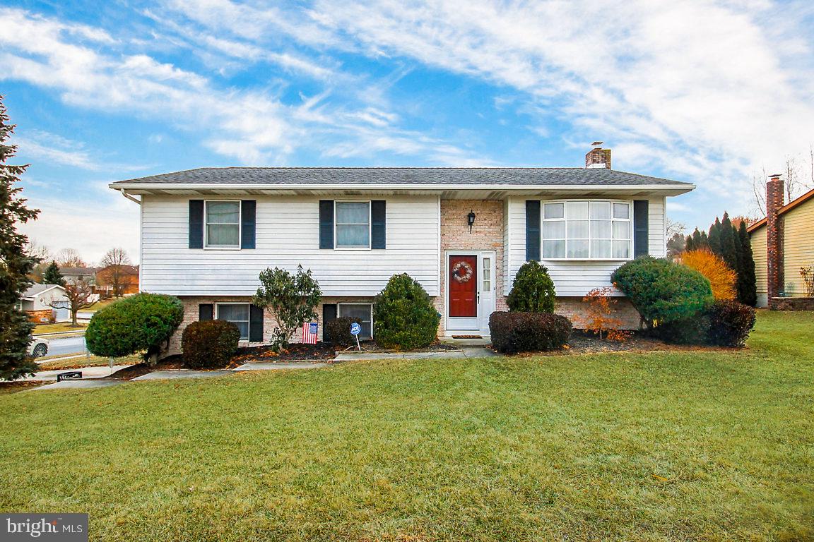 244 Sarhelm Road Harrisburg, PA 17112 - Photo 1 of 25 Gallery Image 1