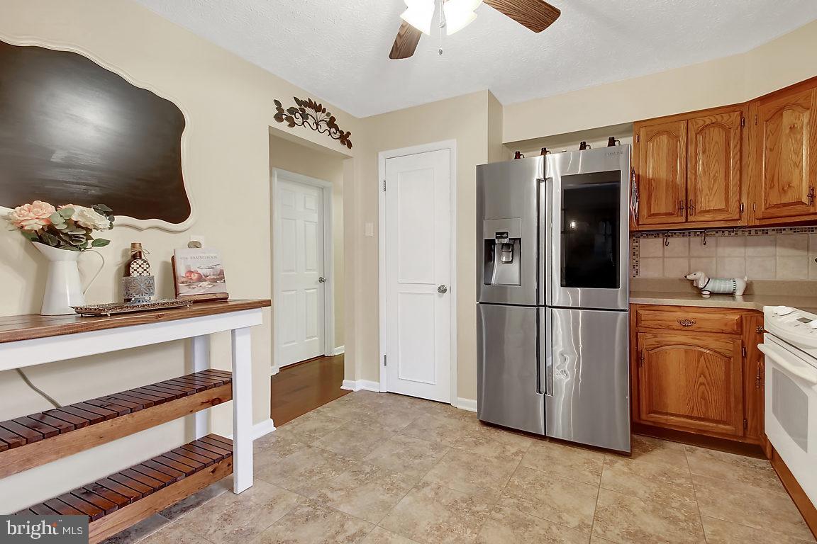 244 Sarhelm Road Harrisburg, PA 17112 - Photo 7 of 25 Gallery Image 7