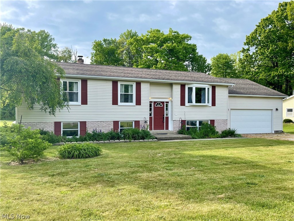 Welcome to 2982 Arcola Road!