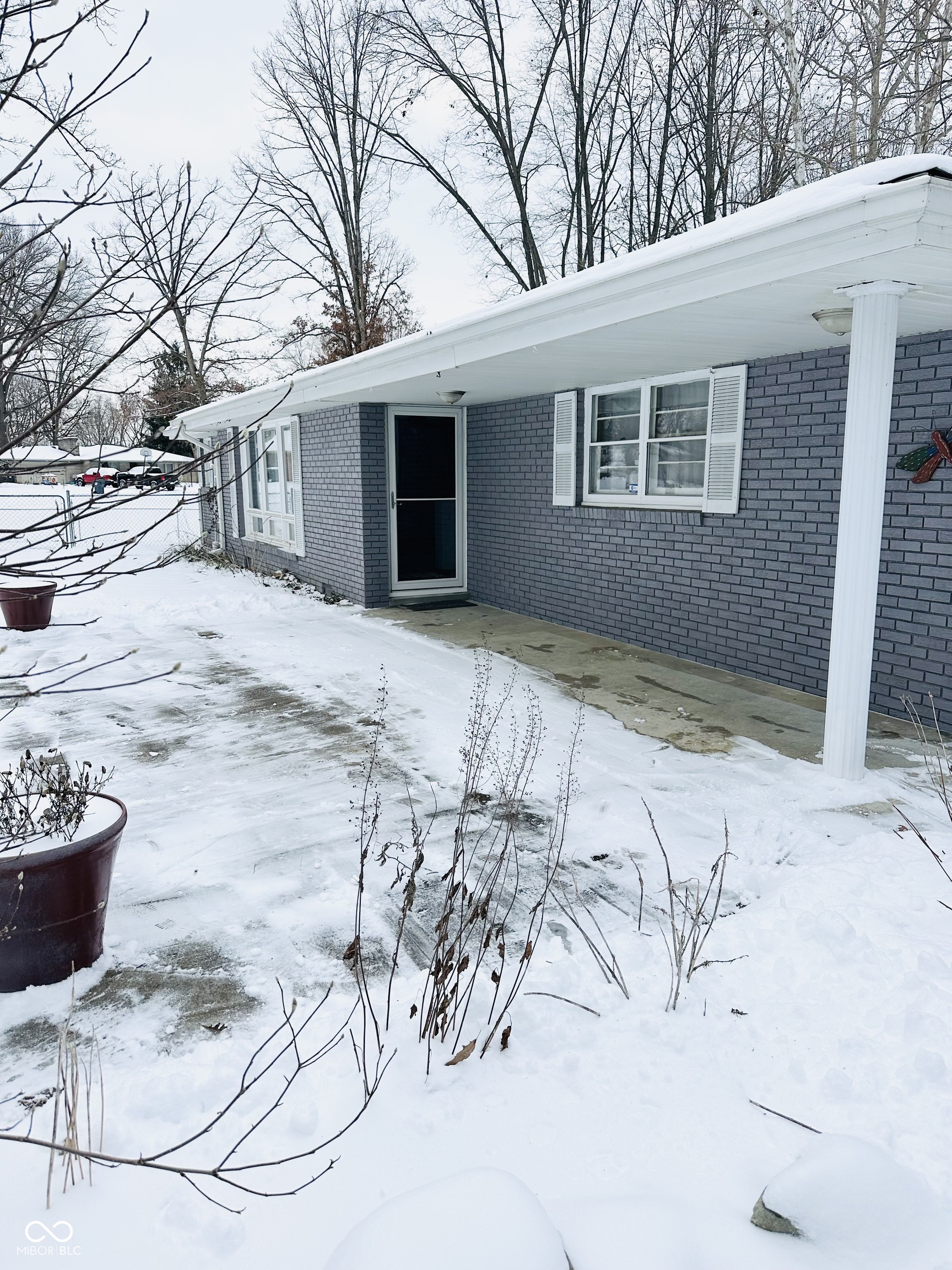 3430 Manchester Road Anderson, IN 46012 - Photo 3 of 43 Gallery Image 3