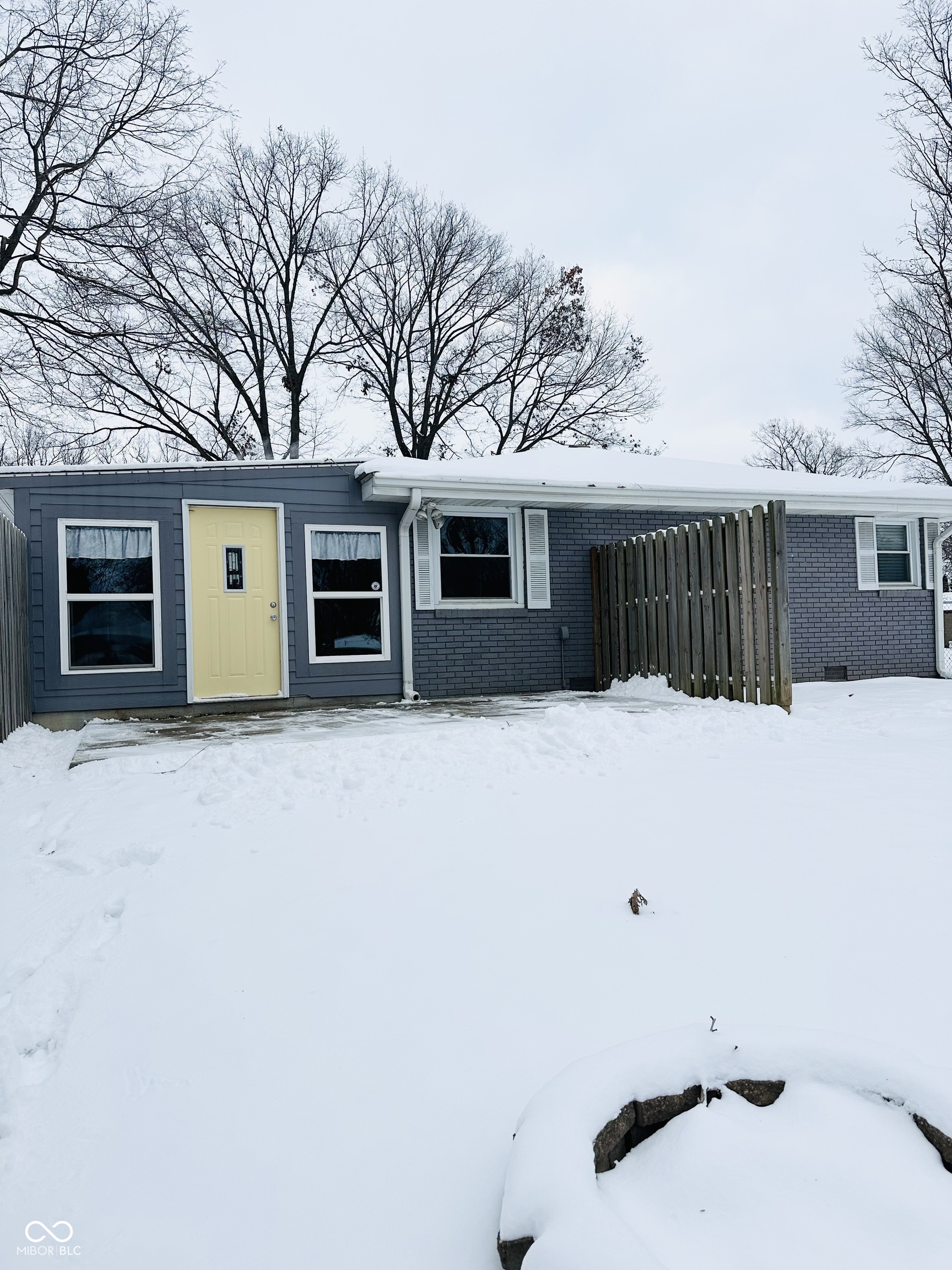 3430 Manchester Road Anderson, IN 46012 - Photo 4 of 43 Gallery Image 4