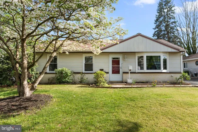 $359,900 | 1000 Stephen Avenue, Croydon, PA 19021