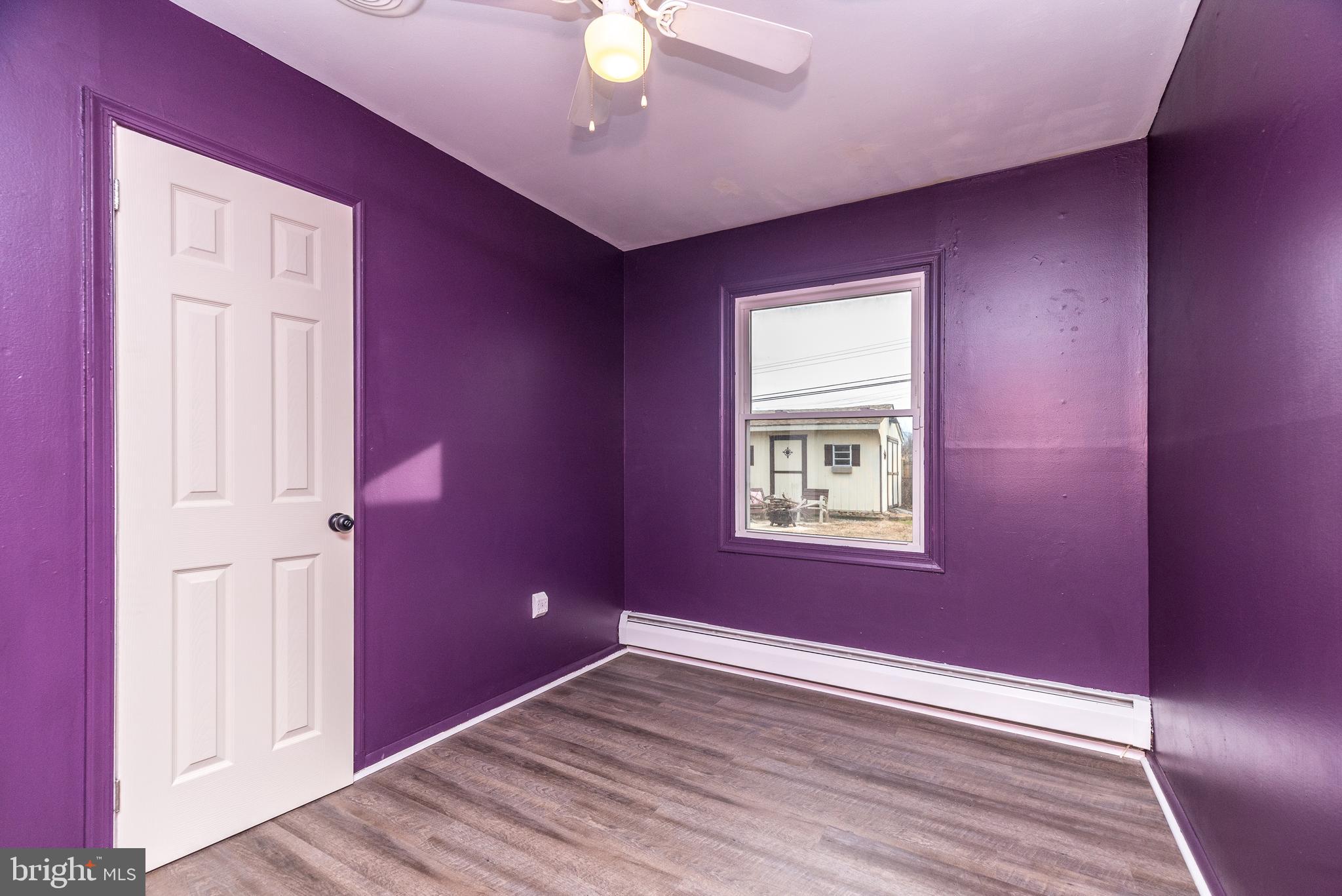 1000 Stephen Avenue Croydon, PA 19021 - Photo 8 of 20 an empty room with a window