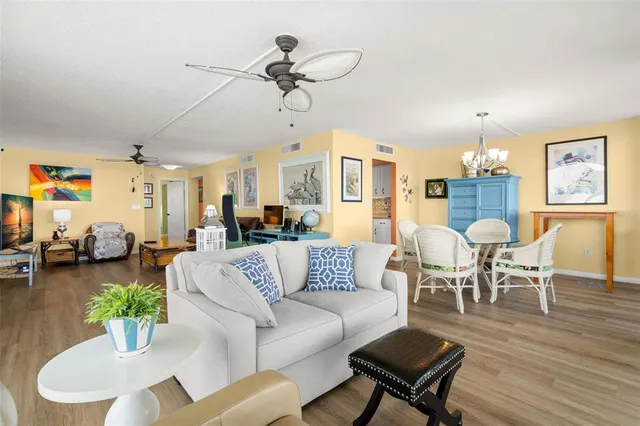 $594,000 | 80 Rogers Street, Unit 3A, Clearwater, FL 33756