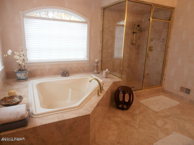 87 Great Bear Way Road East Stroudsburg, PA 18302 - Photo 28 of 45
