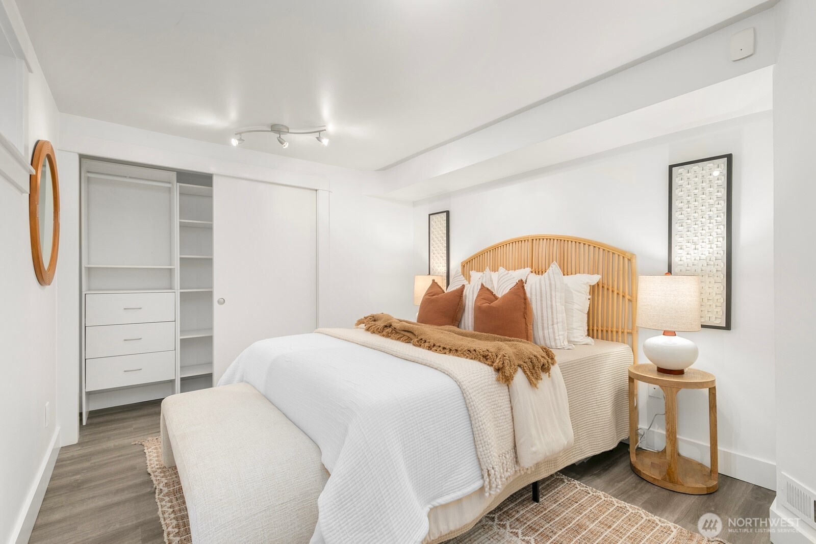 210 West McGraw Street Seattle, WA 98119 - Photo 25 of 31