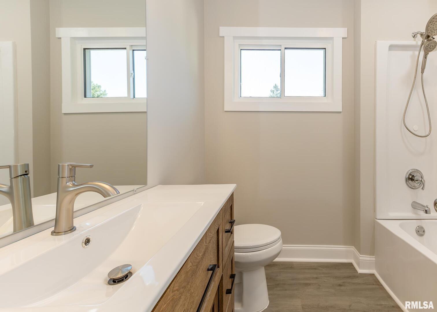 924 North 3rd Street Clinton, IA 52732 - Photo 24 of 33