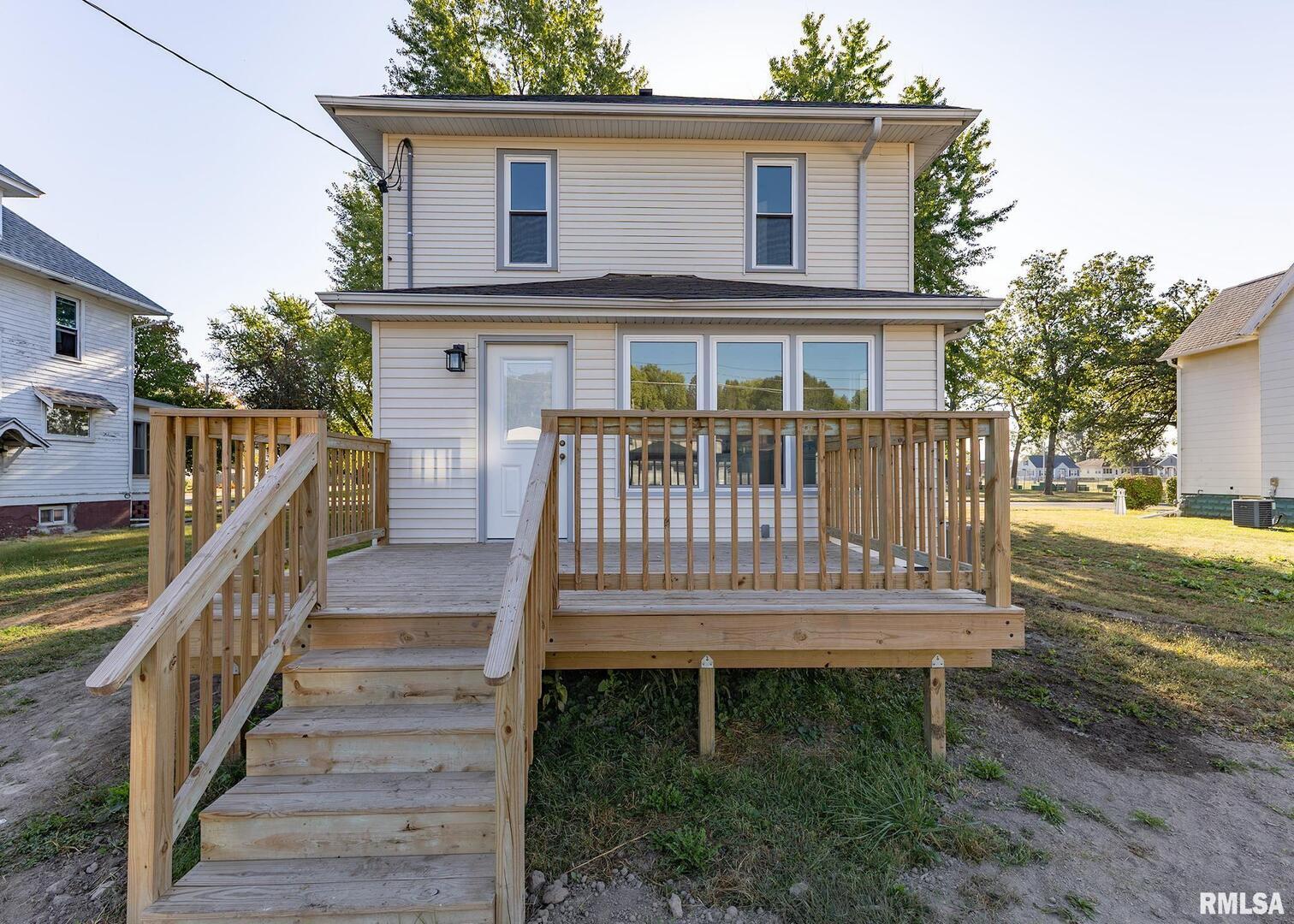 924 North 3rd Street Clinton, IA 52732 - Photo 31 of 33