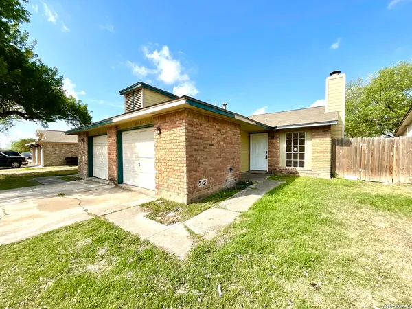 $999 | 5619 Lochmoor, San Antonio, TX 78244