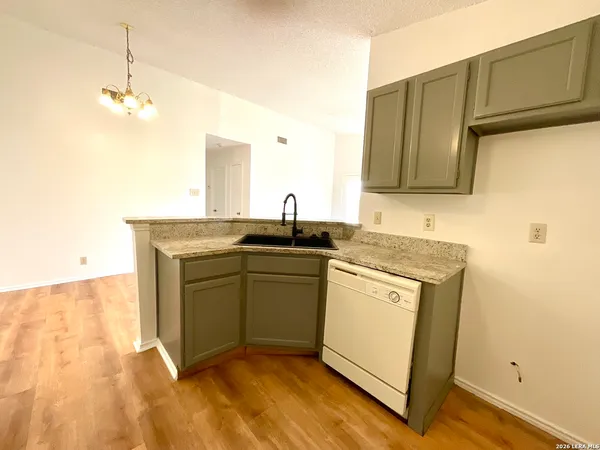 $999 | 5619 Lochmoor, San Antonio, TX 78244