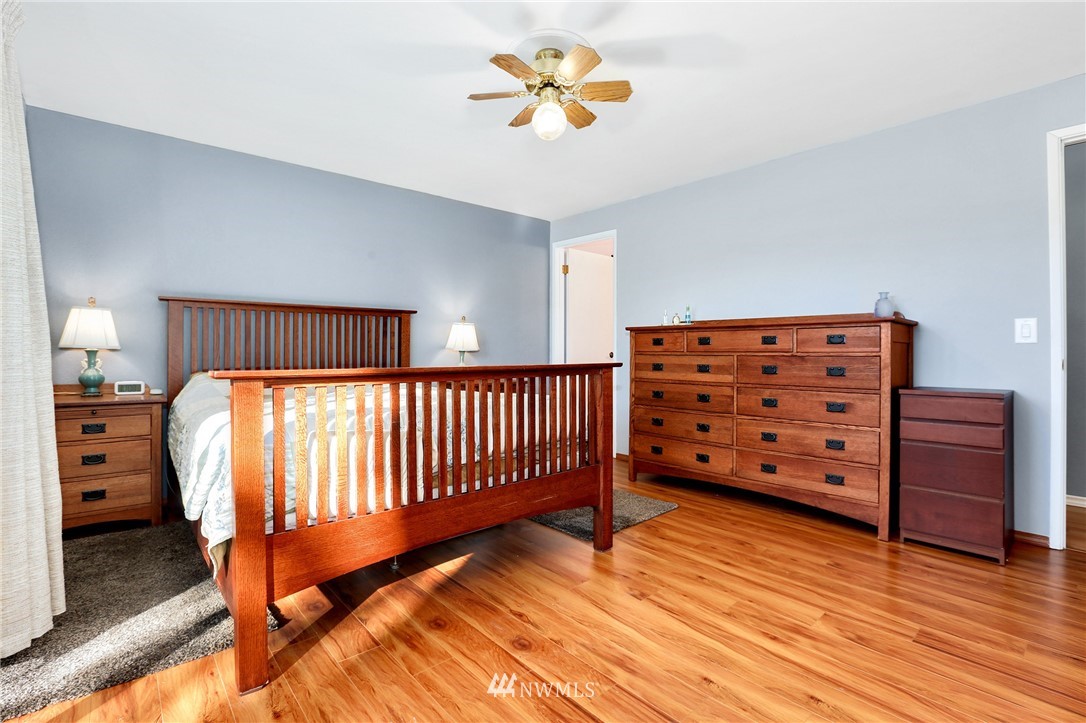 4511 Northeast 17th Street Renton, WA 98059 - Photo 15 of 25 Gallery Image 15