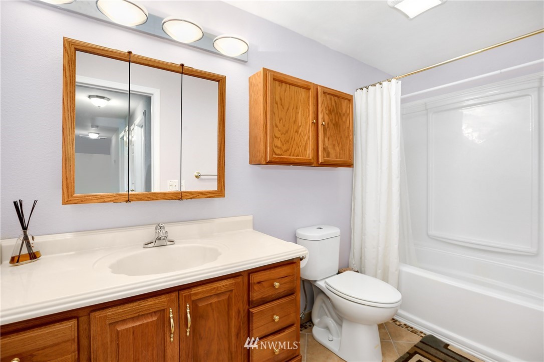 4511 Northeast 17th Street Renton, WA 98059 - Photo 20 of 25 Gallery Image 20