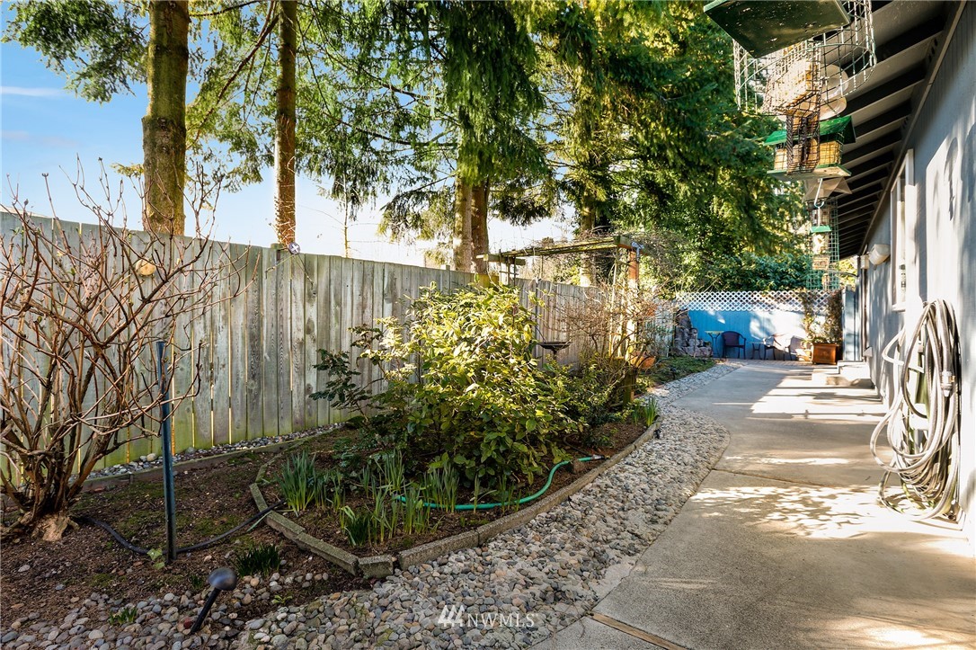 4511 Northeast 17th Street Renton, WA 98059 - Photo 22 of 25 Gallery Image 22