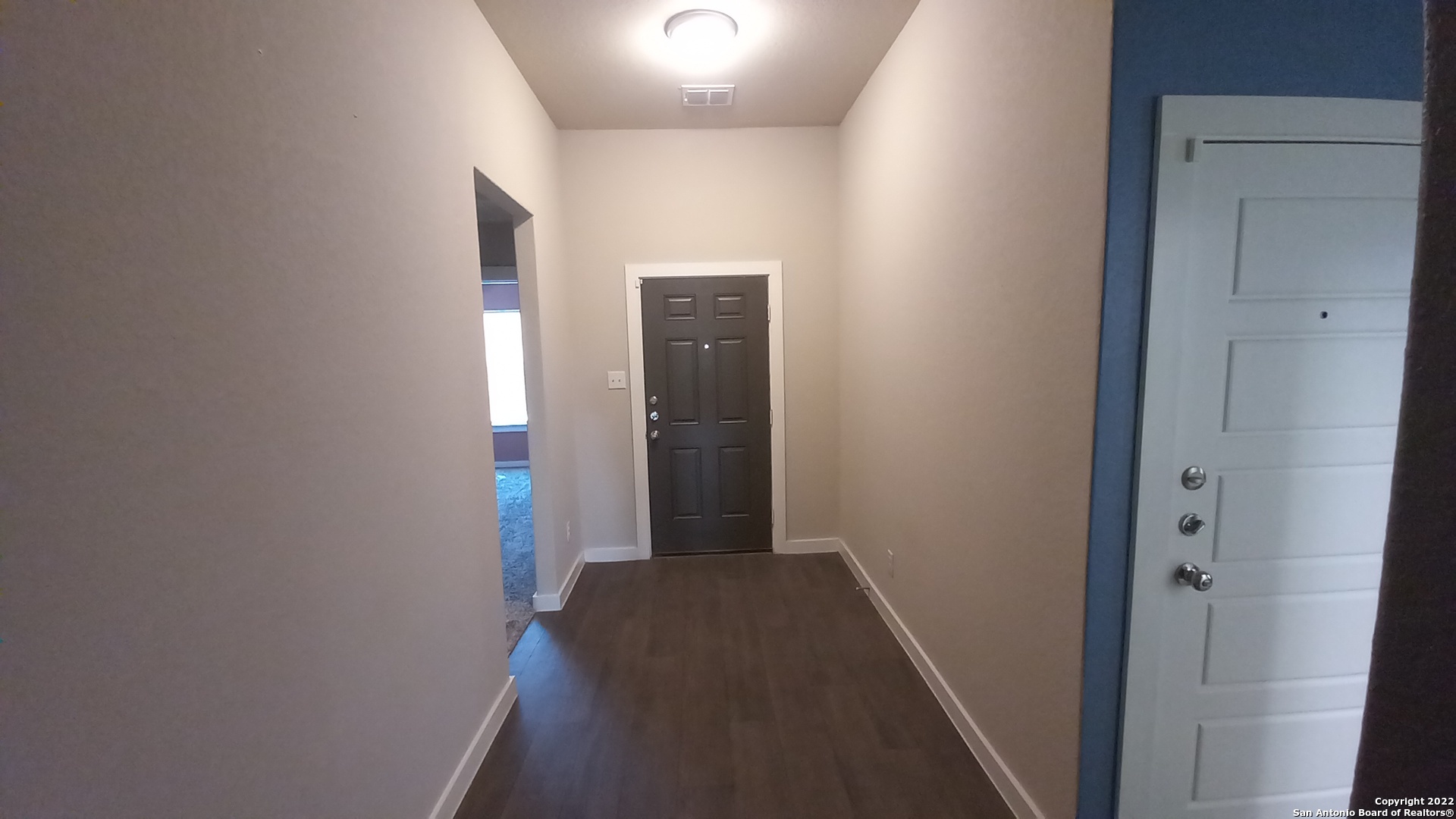 10571 Pablo Way Converse, TX 78109 - Photo 2 of 48 a view of a hallway