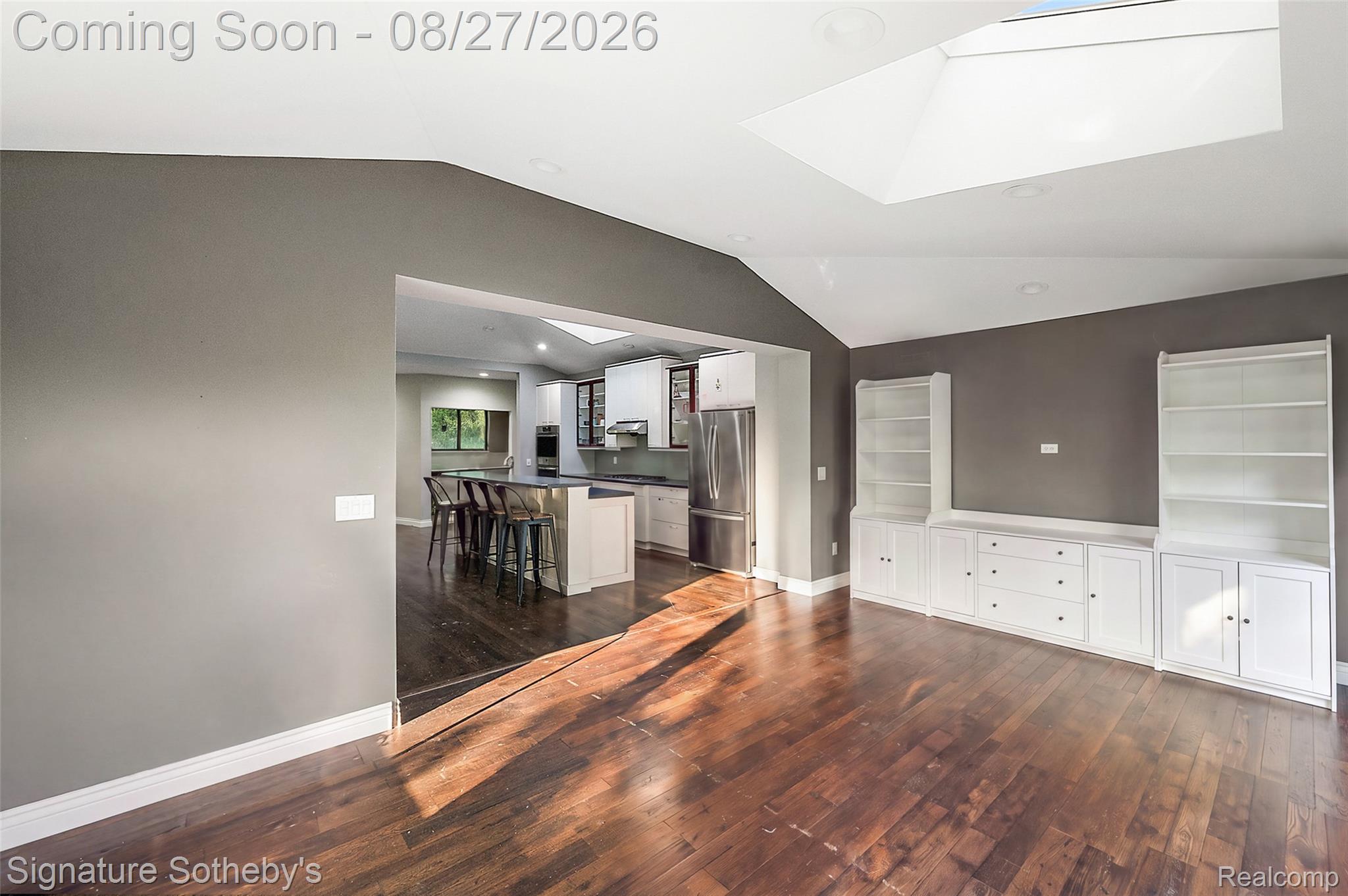 4701 West Maple Road Bloomfield Hills, MI 48301 - Photo 9 of 27 71-4701 W Maple Rd(Declutter)-11.jpg