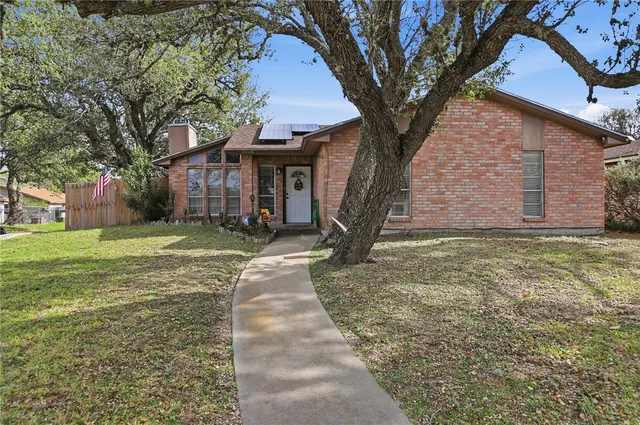 $299,000 | 2528 Live Oak Street, Ingleside, TX 78362