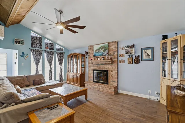 $299,000 | 2528 Live Oak Street, Ingleside, TX 78362