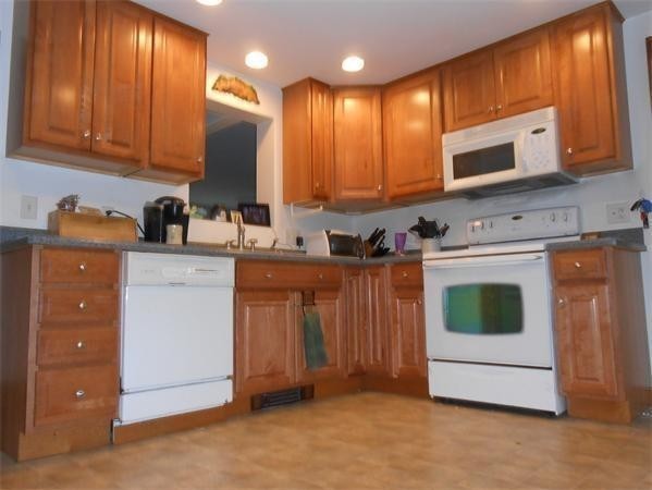 21 Mason Road Dudley, MA 01571 - Photo 10 of 26