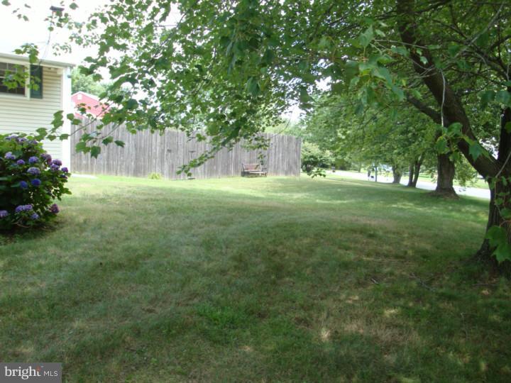 1353 Ridgeview Circle Downingtown, PA 19335 - Photo 8 of 9 Gallery Image 8