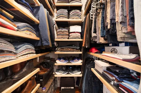 a view of walk in closet