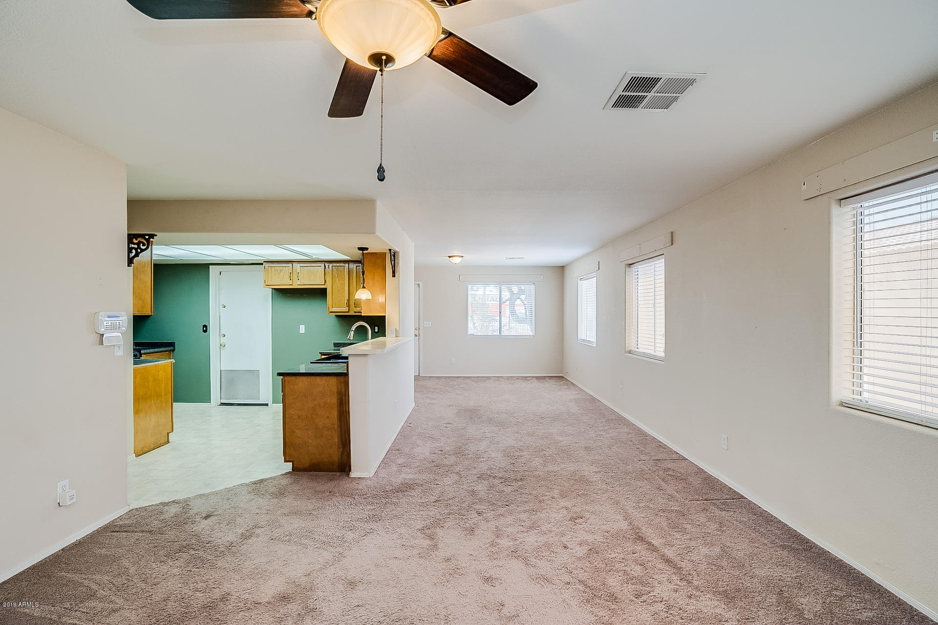 195 South Picacho Heights Road Eloy, AZ 85131 - Photo 13 of 42 Living Space