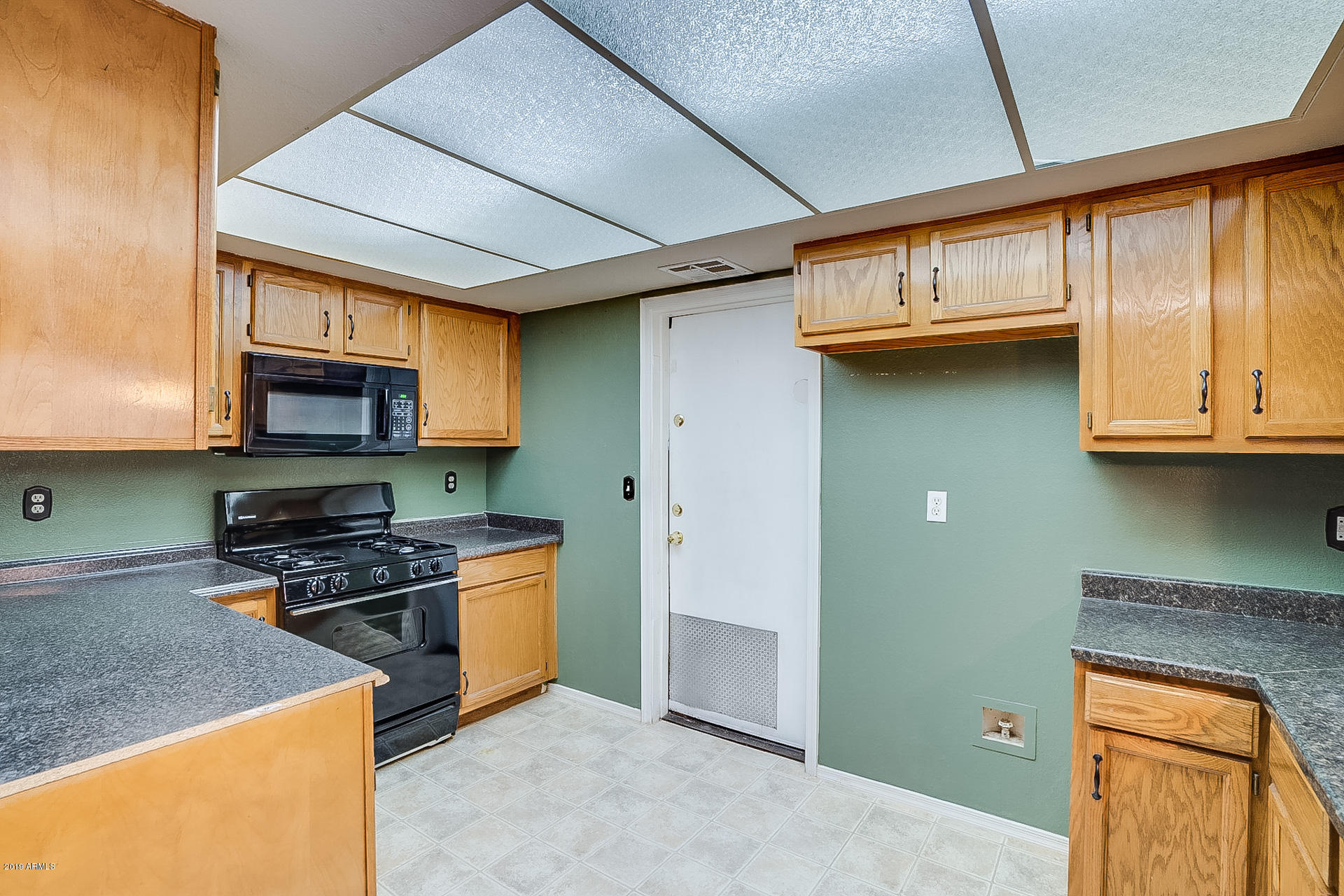195 South Picacho Heights Road Eloy, AZ 85131 - Photo 16 of 42 Kitchen