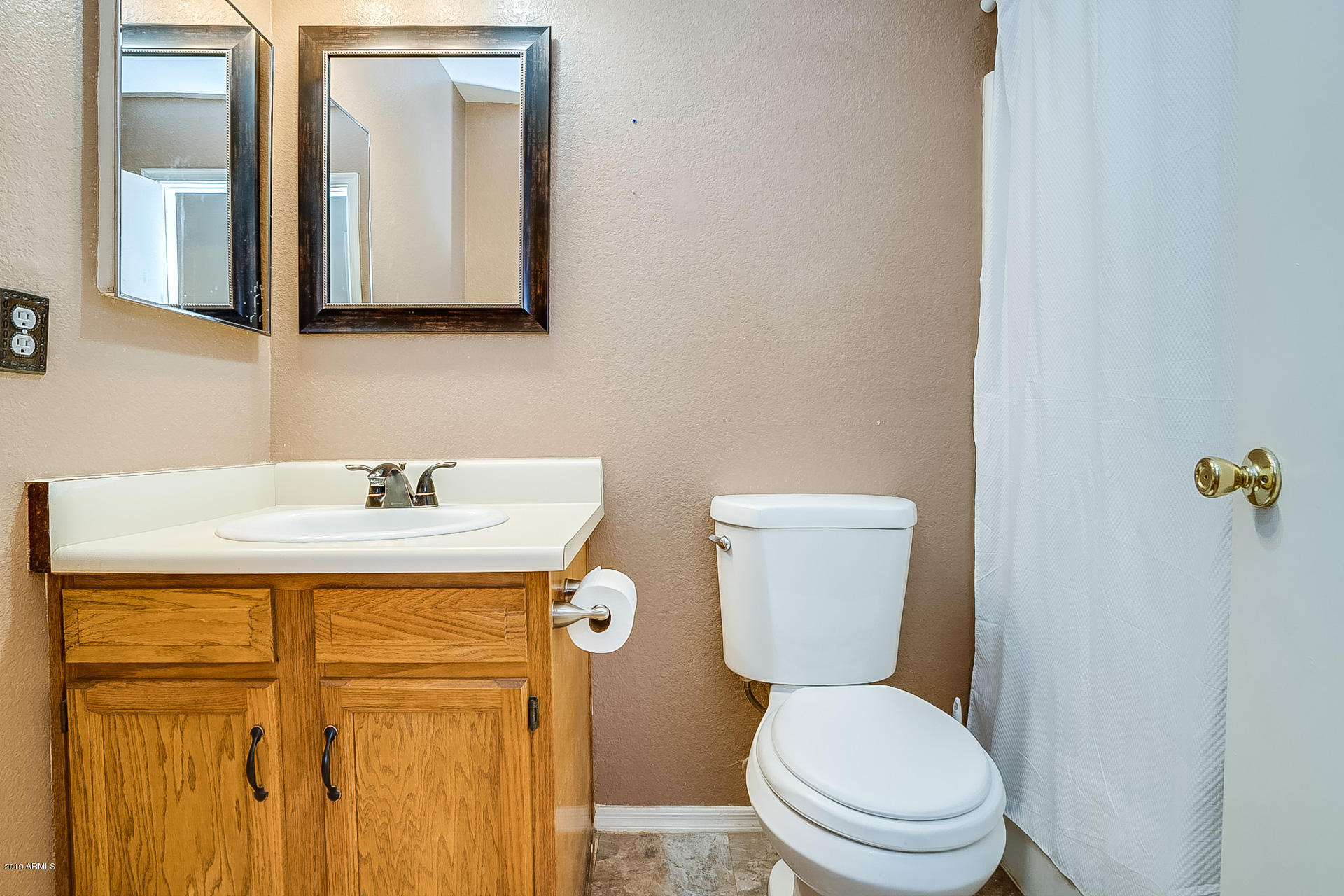 195 South Picacho Heights Road Eloy, AZ 85131 - Photo 27 of 42 Guest Bathroom