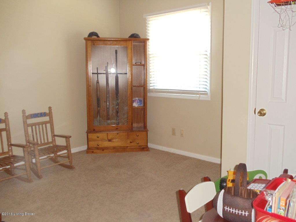 5022 Cane Run Road Louisville, KY 40216 - Photo 10 of 27 DSC08128