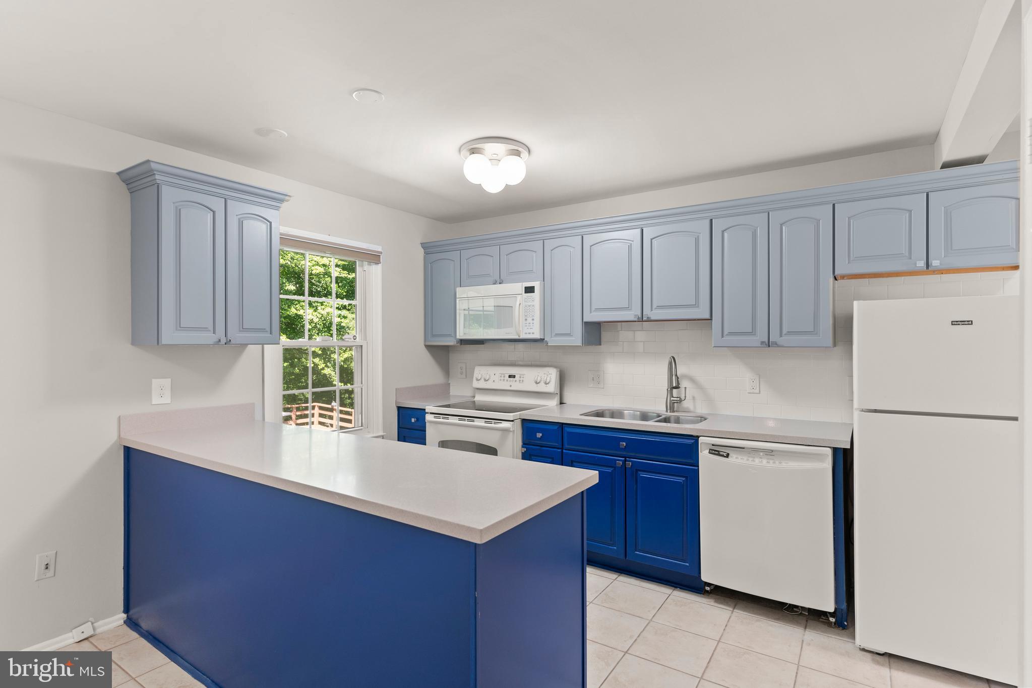 8404 Finlay Court Springfield, VA 22153 - Photo 8 of 31 Gallery Image 8
