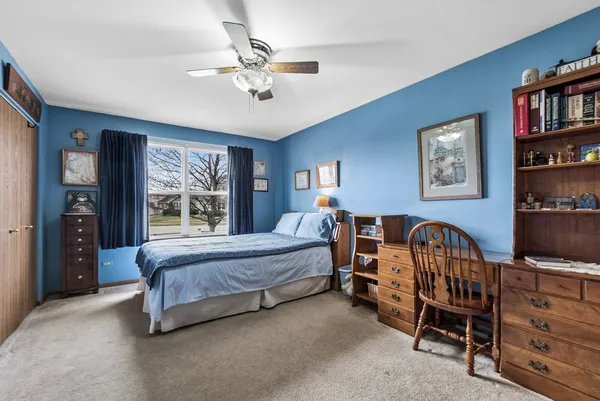 $299,900 | 17900 Poplar Lane, Country Club Hills, IL 60478