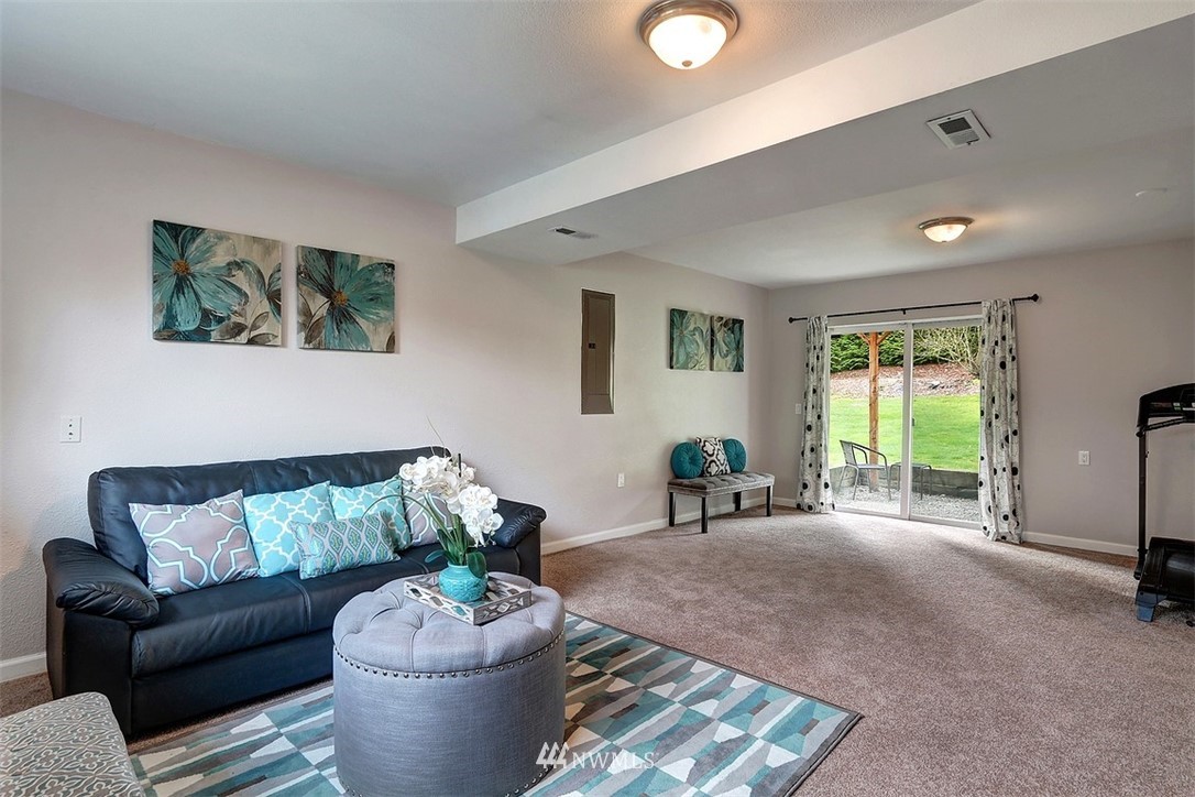 17912 Brook Boulevard Bothell, WA 98012 - Photo 20 of 27 Gallery Image 20