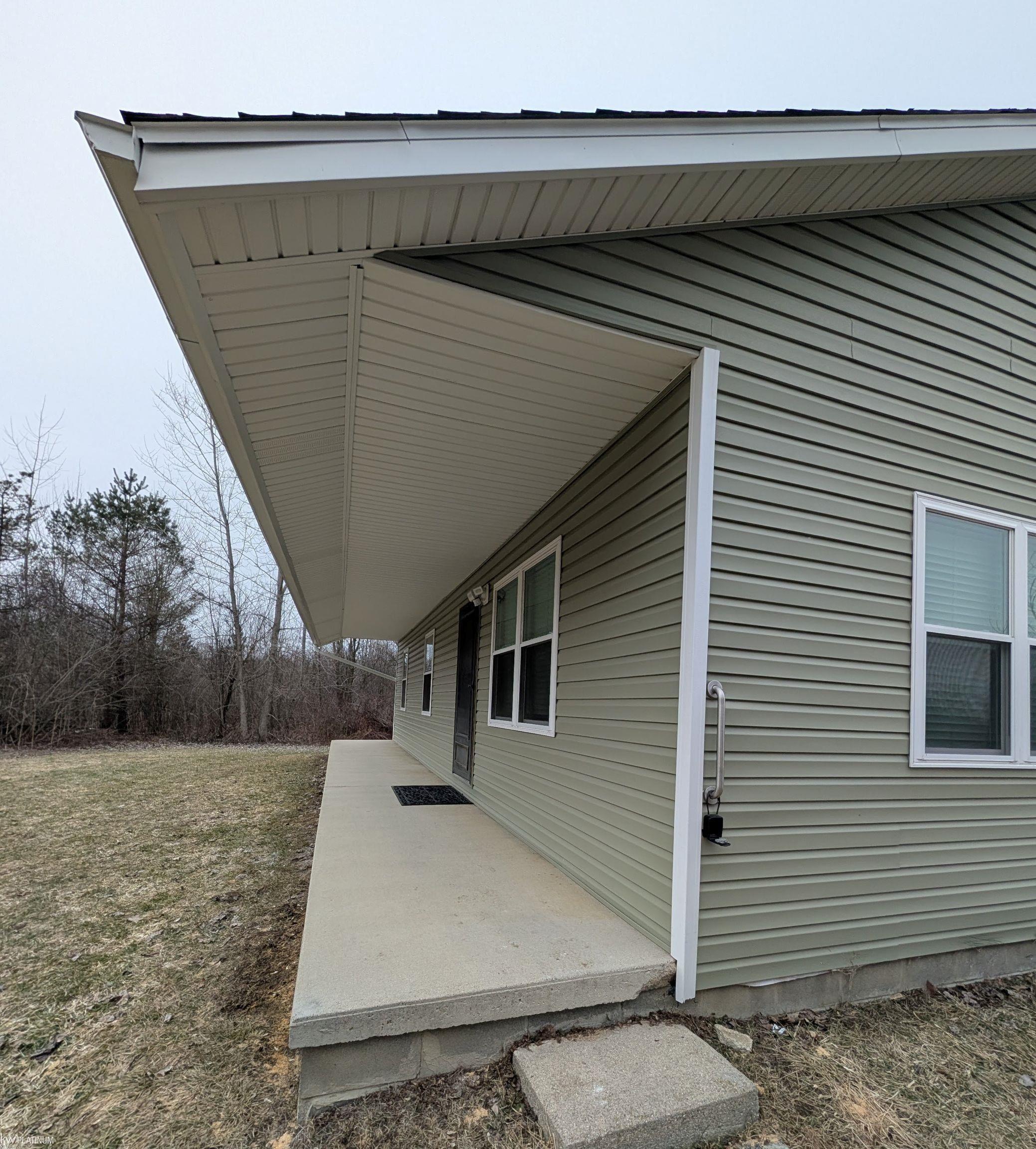 9072 Green Road Goodells, MI 48027 - Photo 37 of 73