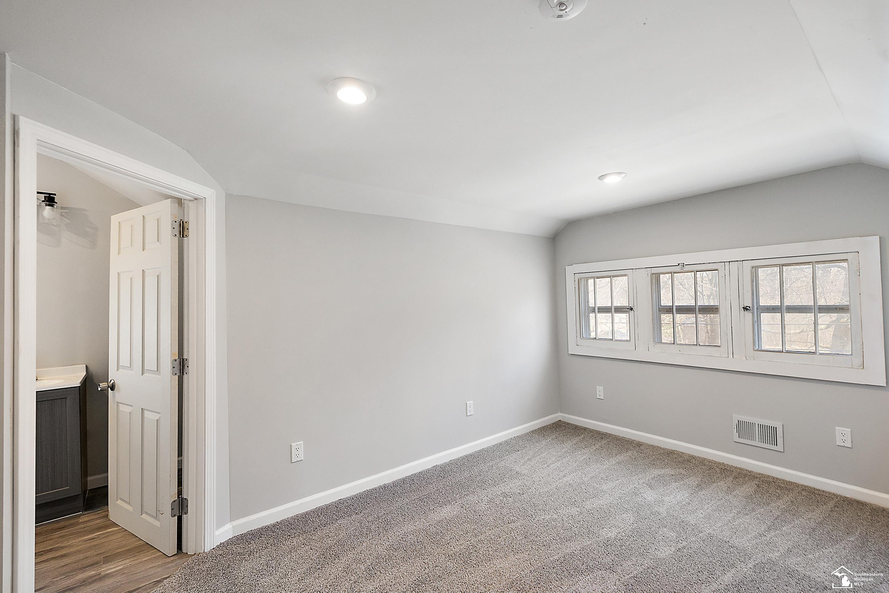 17771 Trinity Street Detroit, MI 48219 - Photo 15 of 26 50105684-14.JPG