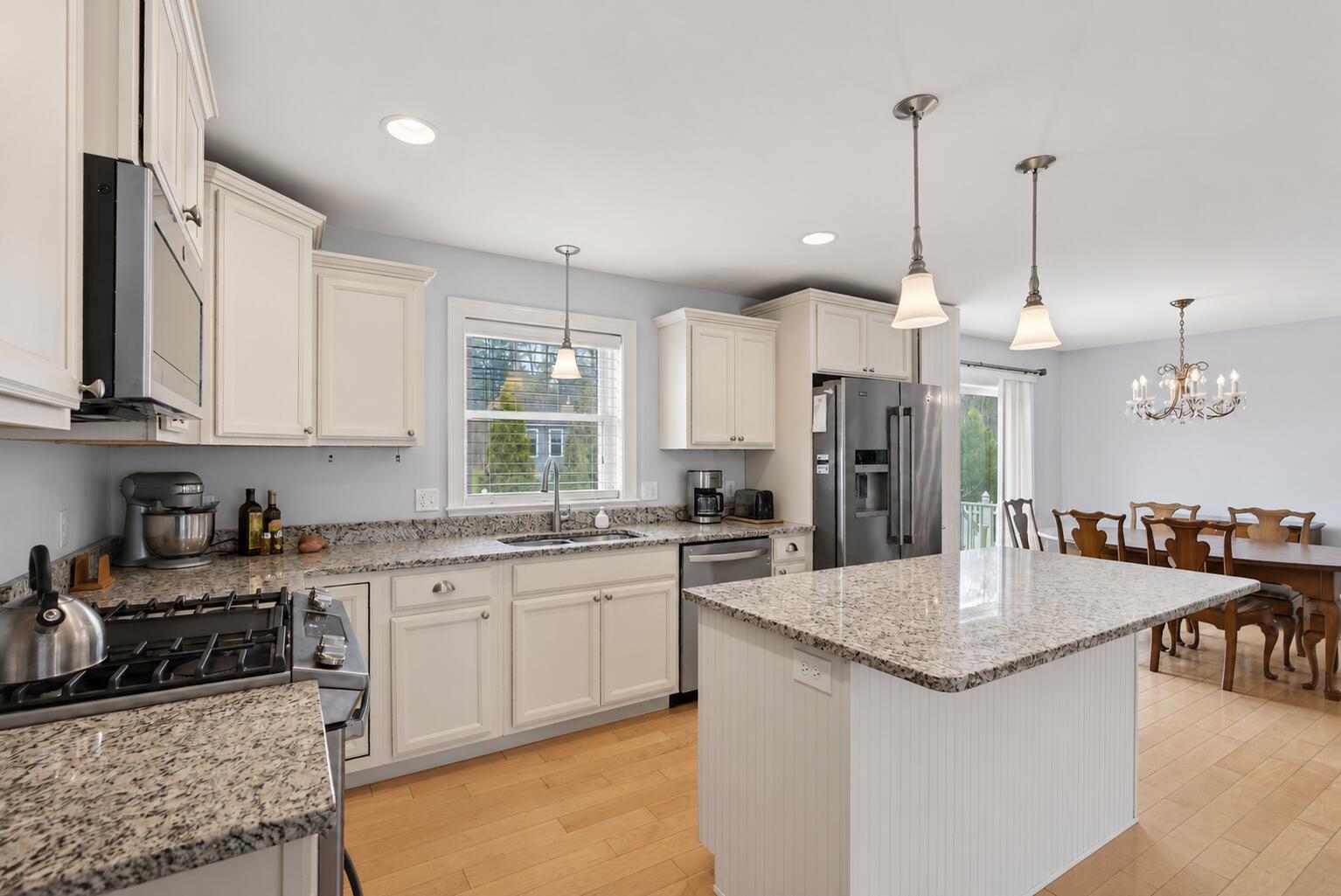 3 Chestnut Lane Kennebunk, ME 04043 - Photo 10 of 33 3 Chestnut Lane