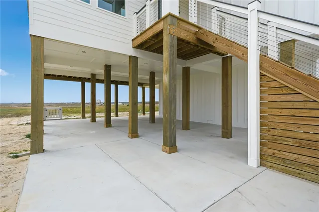 $739,500 | 113 Port St Claire, Aransas Pass, TX 78336