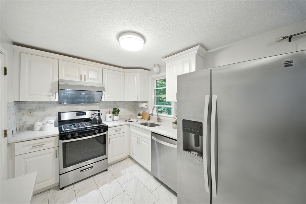 10 Groton Road, Unit C1 Westford, MA 01886 - Photo 12 of 36