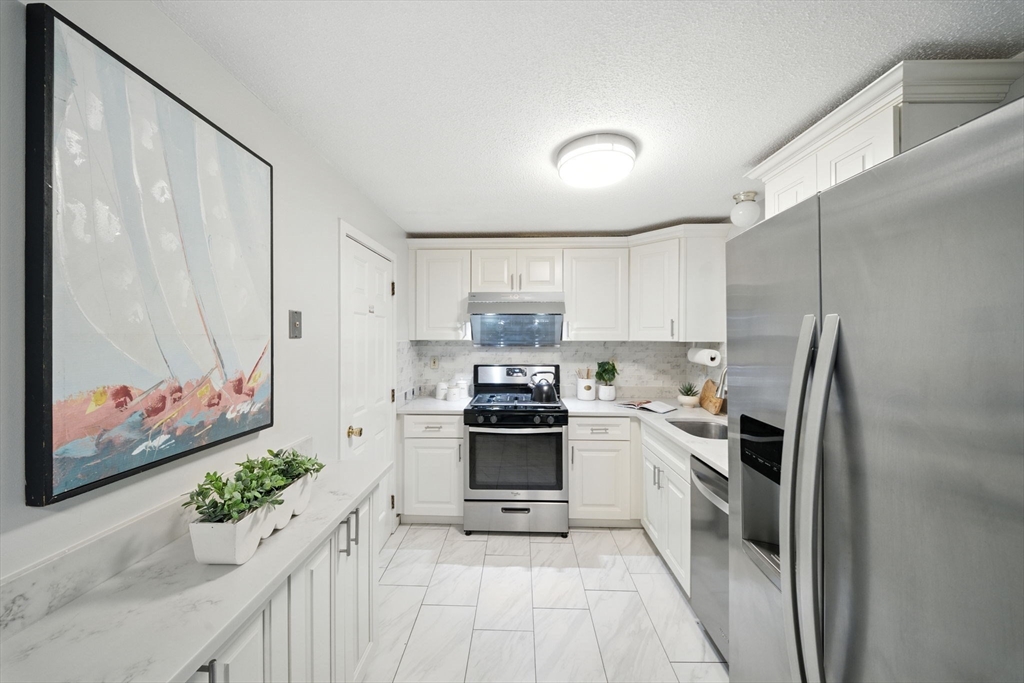 10 Groton Road, Unit C1 Westford, MA 01886 - Photo 13 of 36