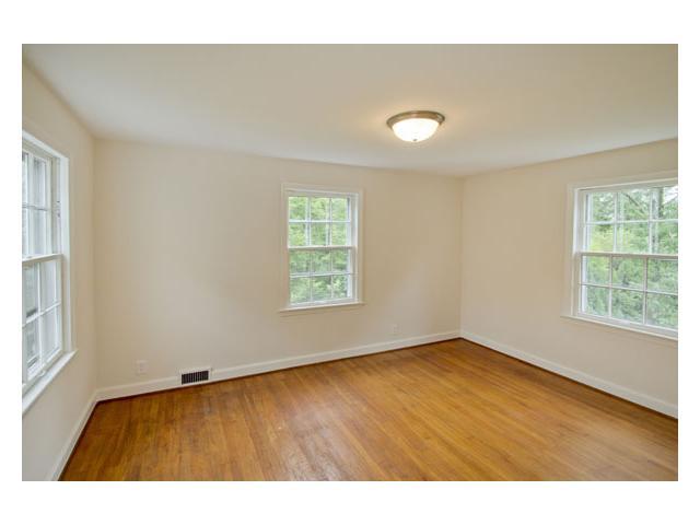 1135 Kingslea Road Columbus, OH 43209 - Photo 13 of 22 Gallery Image 13
