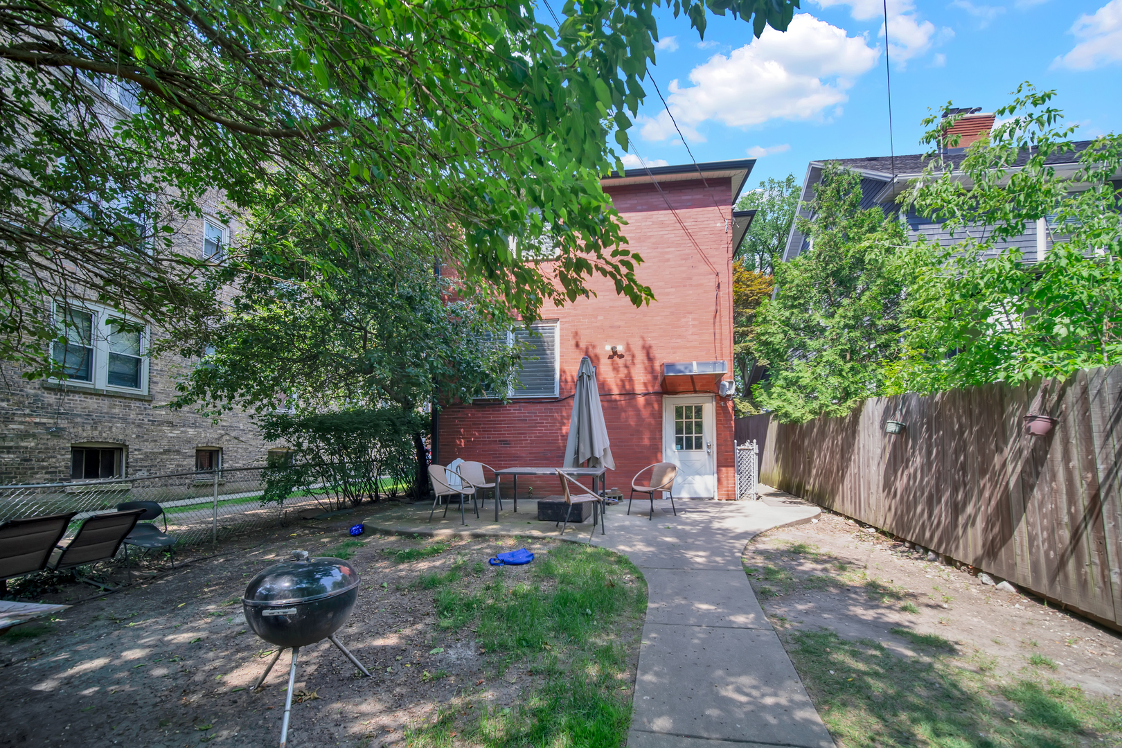 2303 Ridge Avenue Evanston, IL 60201 - Photo 4 of 19