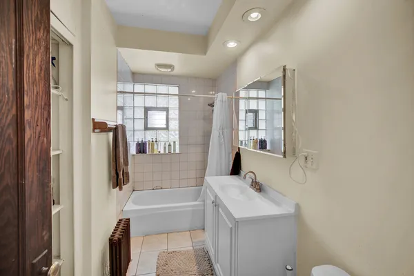 $750,000 | 2303 Ridge Avenue, Evanston, IL 60201