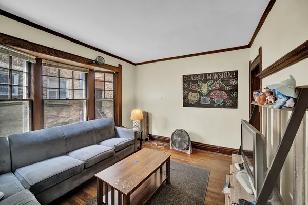 $750,000 | 2303 Ridge Avenue, Evanston, IL 60201