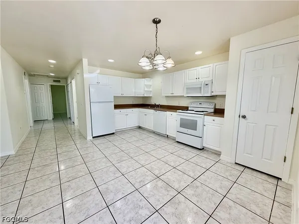 $1,395 | 4737 28th Street Southwest, Lehigh Acres, FL 33973