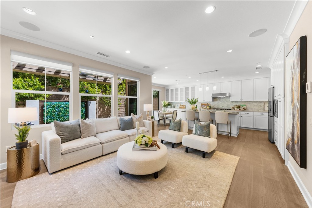 189 Rodeo Irvine, CA 92602 - Photo 5 of 42