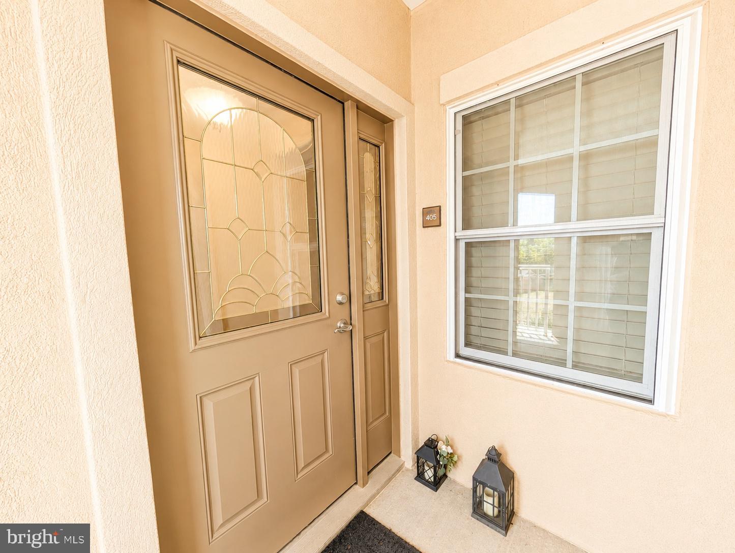 530 Riverside Drive, Unit 405 Salisbury, MD 21801 - Photo 36 of 40 Entry way - a storage closet is to the right.