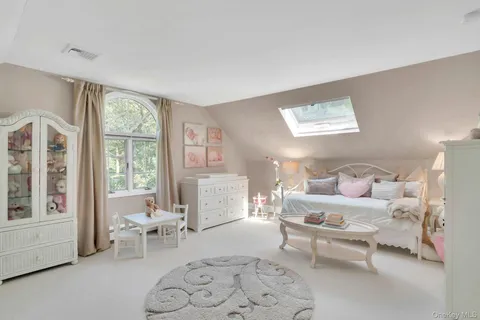 $1,900,000 | 35 Longwood Drive, South Huntington, NY 11746