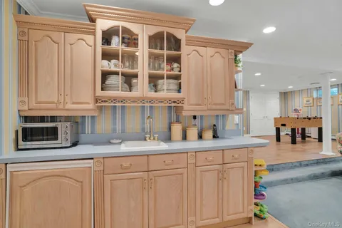 $1,900,000 | 35 Longwood Drive, South Huntington, NY 11746