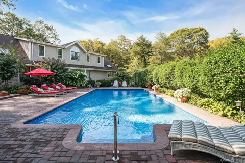 $1,900,000 | 35 Longwood Drive, South Huntington, NY 11746