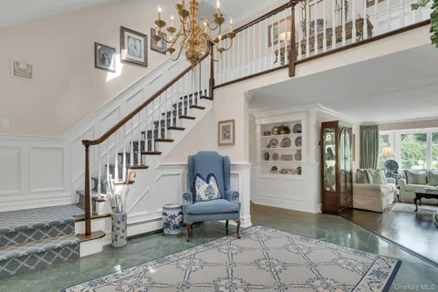 $1,900,000 | 35 Longwood Drive, South Huntington, NY 11746