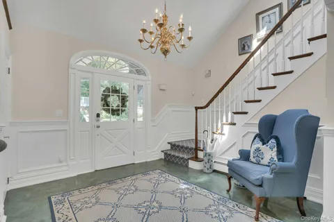 $1,900,000 | 35 Longwood Drive, South Huntington, NY 11746